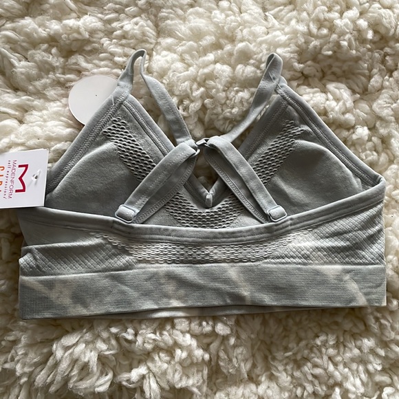 Maidenform Girls Sports Bra Sz S - Picture 3 of 4